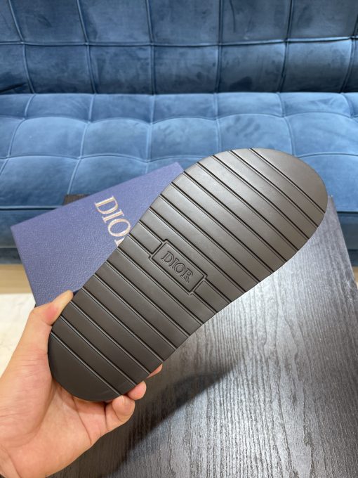 722a18e4.jpg