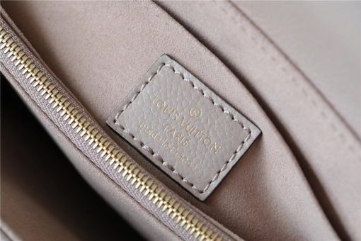 74301882.jpg