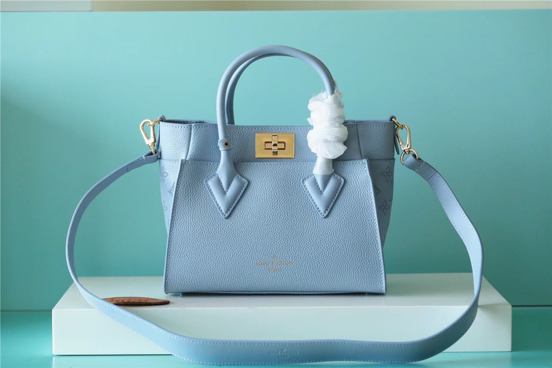 Louis Vuitton On My Side PM Mahina Bleu Nuage Blue For Women, Women’s Handbags, Shoulder And Crossbody Bags 25cm/9.8in LV M59432