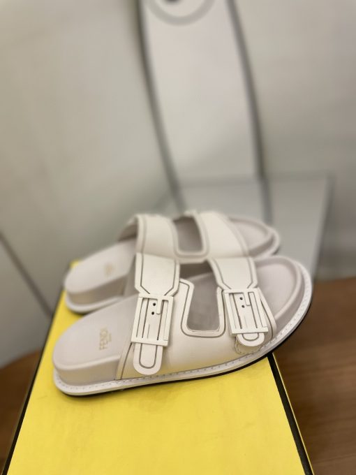 80731c02.jpg