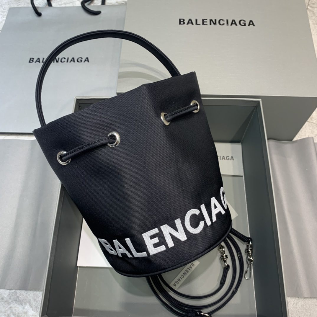 BALENCIAGA Le Cagole Medium Bucket Bag In Black, For Women, Women’s Bags 11.8in/30cm