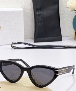 Dior Signature B2U