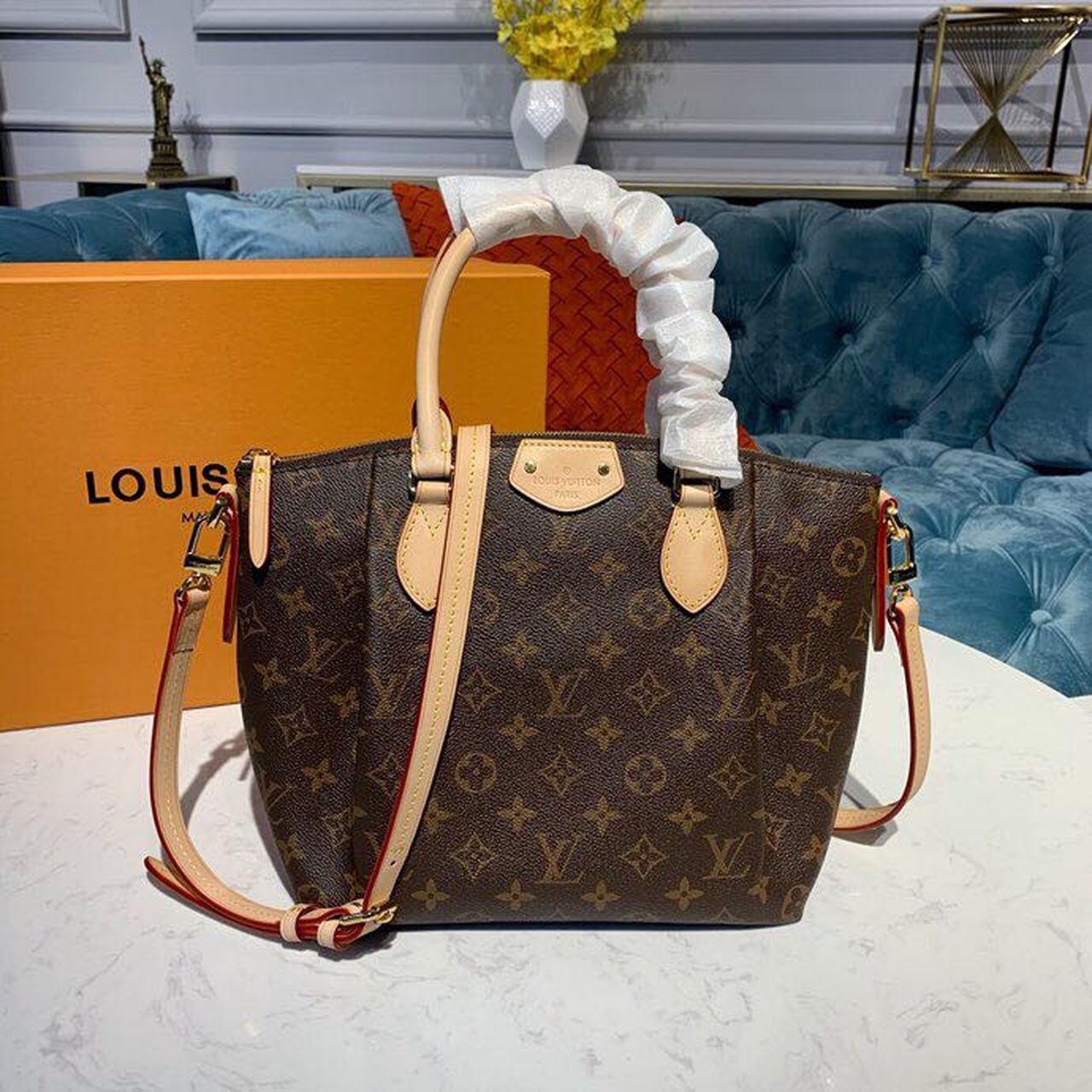 Louis Vuitton Turenne PM Monogram Canvas For Women, Women’s Handbags, Shoulder Bags 11.8in/30cm LV M48813