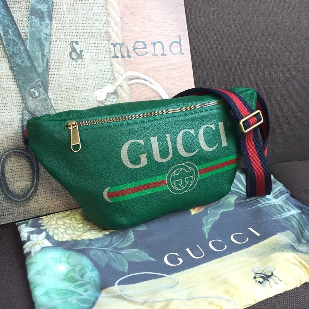 Gucci Print Waist Belt Bag Green For Women And Men 15in/39cm Gucci 530412