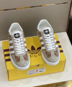 Gucci x Adidas Men’s Gucci Gazelle Sneaker Brown And White For Men ‎‎707848