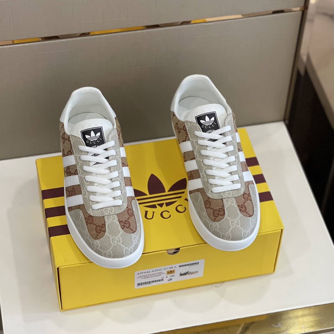 Gucci x Adidas Men’s Gucci Gazelle Sneaker Brown And White For Men ‎‎707848