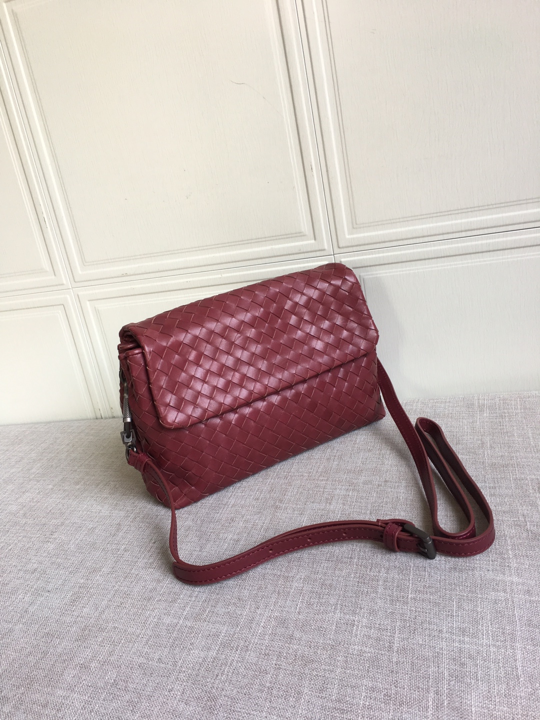 Bottega Veneta Classic Intrecciato Red, For Women, Women’s Bags 8.9in/22.5cm