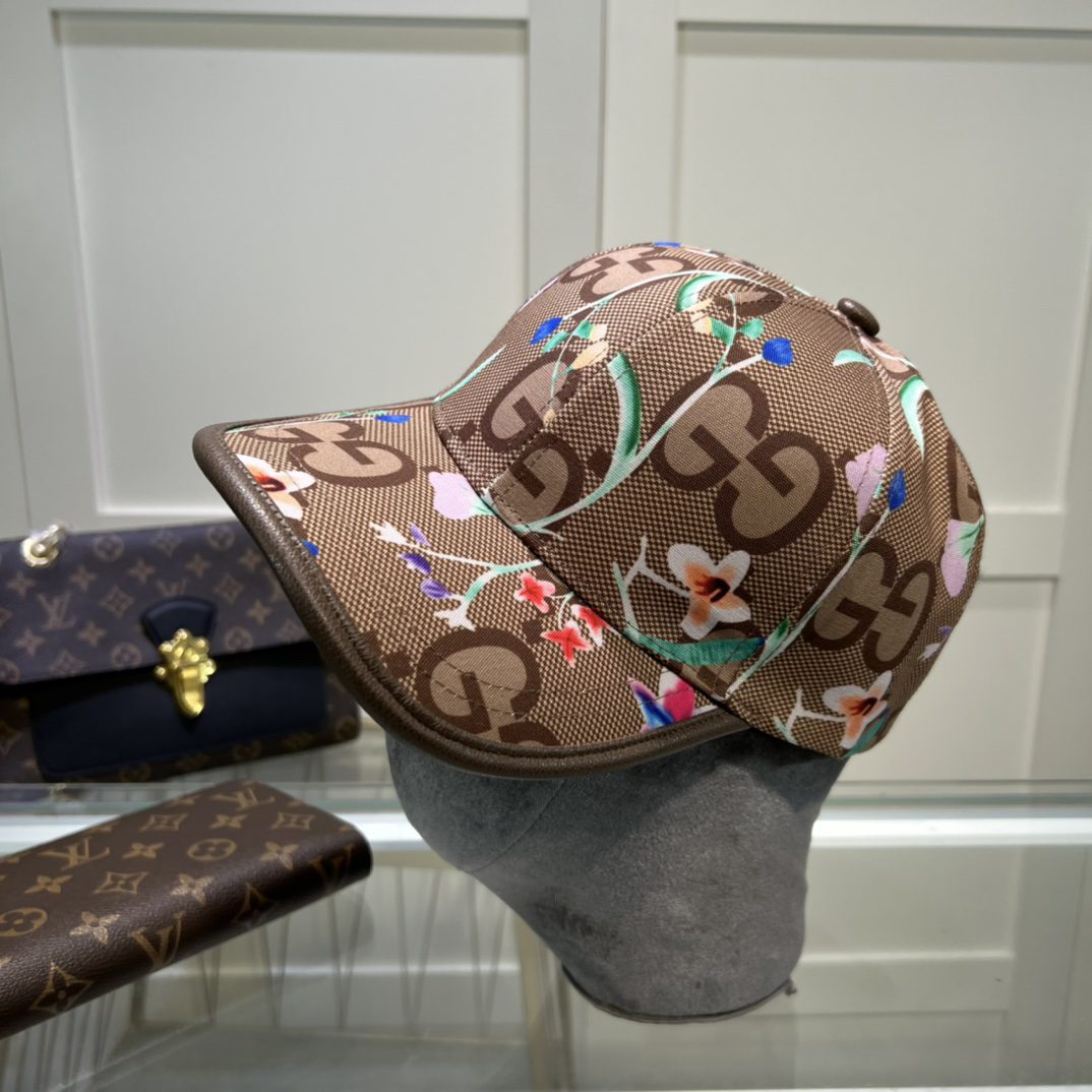 Gucci Jumbo Gucci Baseball Hat With Floral Embroidery Beige Gucci Hat 701845 3HAJM 2584