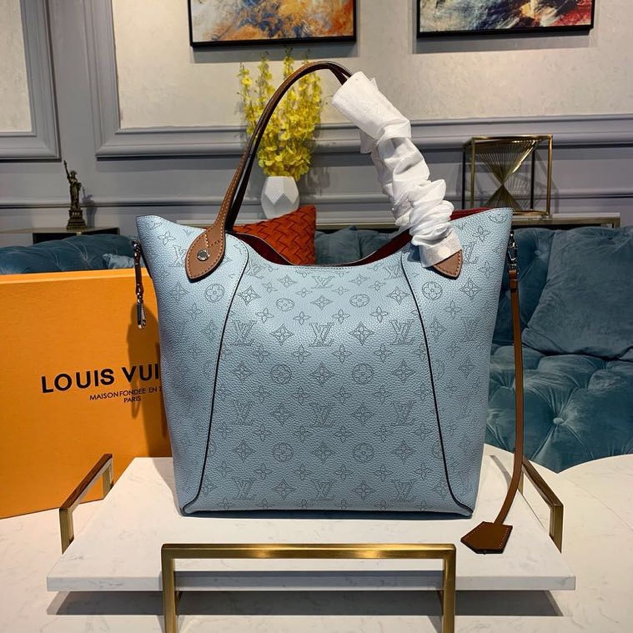 Louis Vuitton Hina MM Bucket Bag Light Blue For Women, Women’s Handbags, Shoulder And Crossbody Bags 18.1in/46cm LV M52975