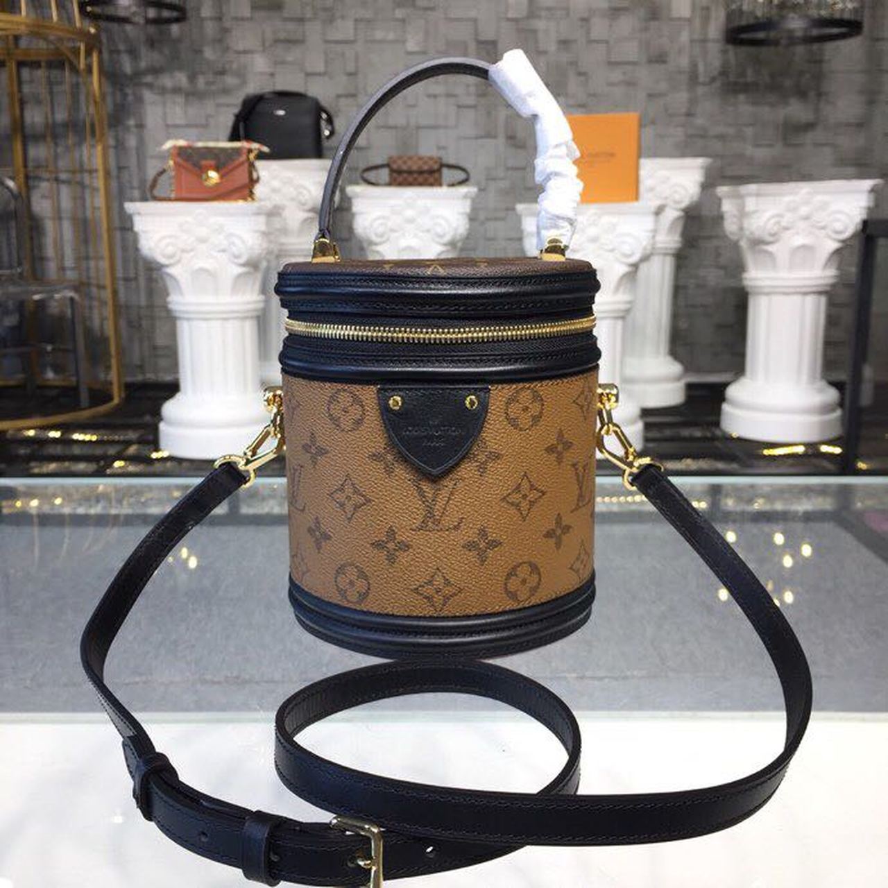 Louis Vuitton Cannes Monogram And Monogram Reverse Canvas By Nicolas Ghesquiere For Women, Women’s Handbags, Shoulder And Crossbody Bags 5.9in/15cm LV M43986