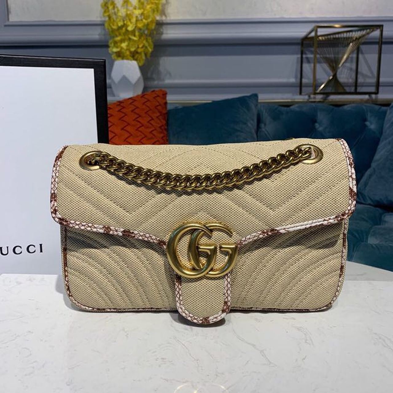Gucci Marmont Raffia Straw Shoulder Bag Cream/Brown/Beige Gucci Chevron Matelassé Raffia Effect Fabric For Women 10in/26cm Gucci ‎443497