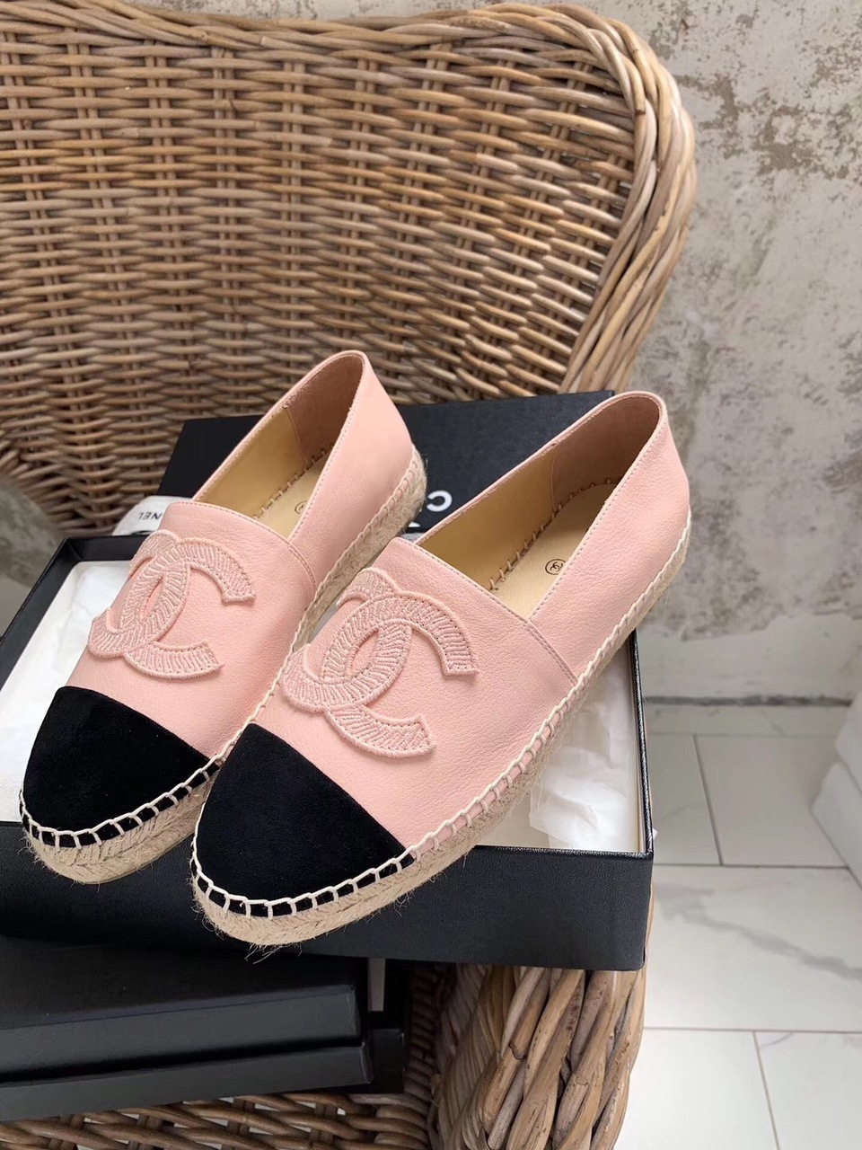 Chanel Espadrilles Light Pink/Black For Women, Women’s Shoes G29762