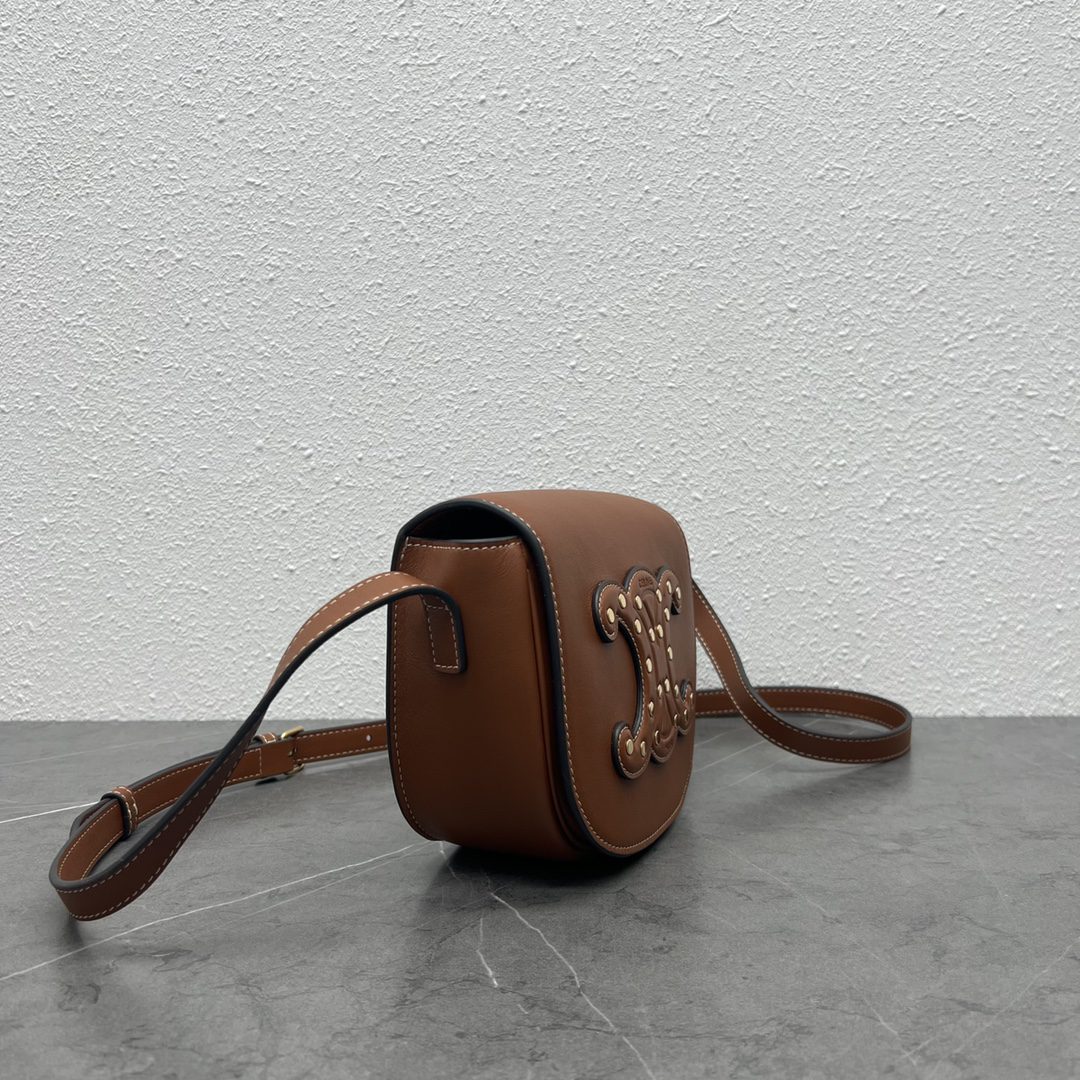 f70b3d07.jpg