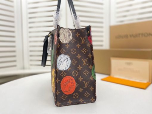 Louis-Vuitton-ONTHEGO-Monogram-Cameo-MM-M59245-Coin_3.jpg