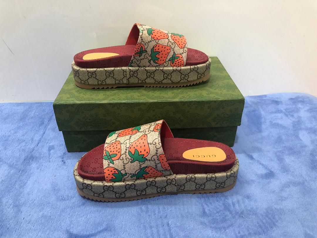 Gucci Women’s Platform Slide Sandal Angelina Strawberry By Jacquard Brown For Women GG