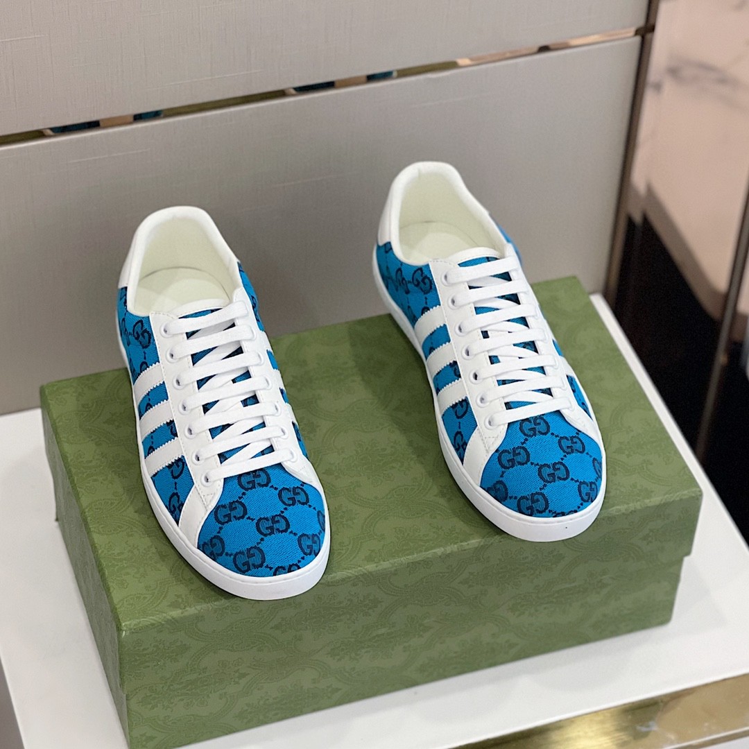 Gucci x Adidas Women’s Gucci Sneakers Light Blue For Women 707861