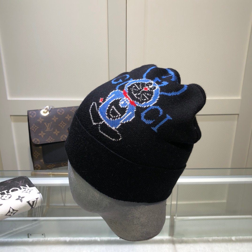 Gucci Beanie Cashmere In Black
