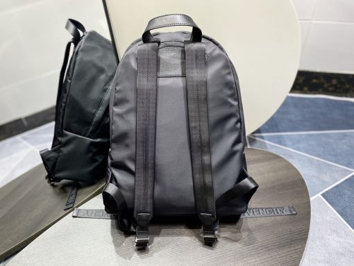a4550c93.jpg