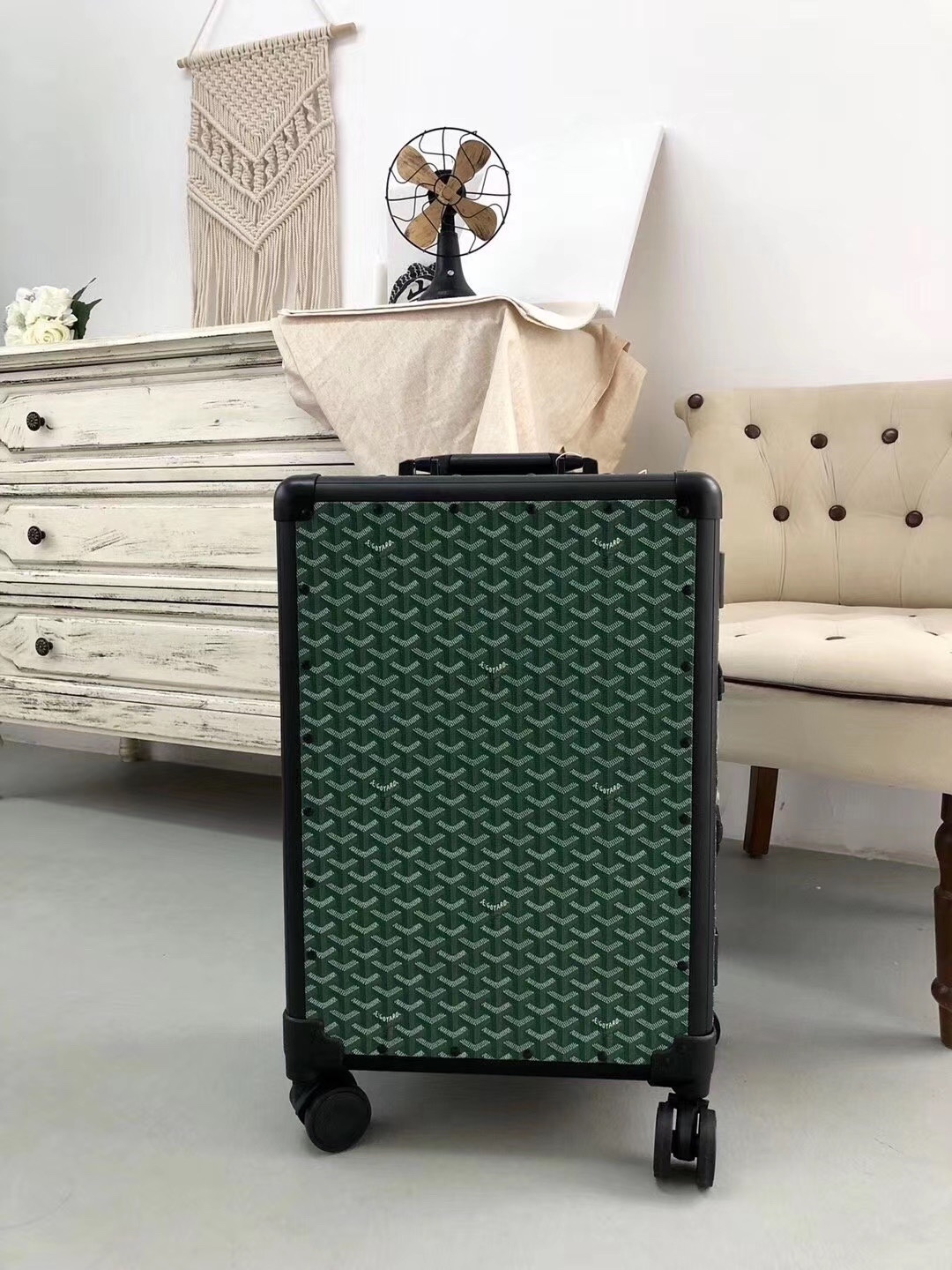 Goyard Rolling Vali Green For Men, Men’s Luggage 20in/51cm LV
