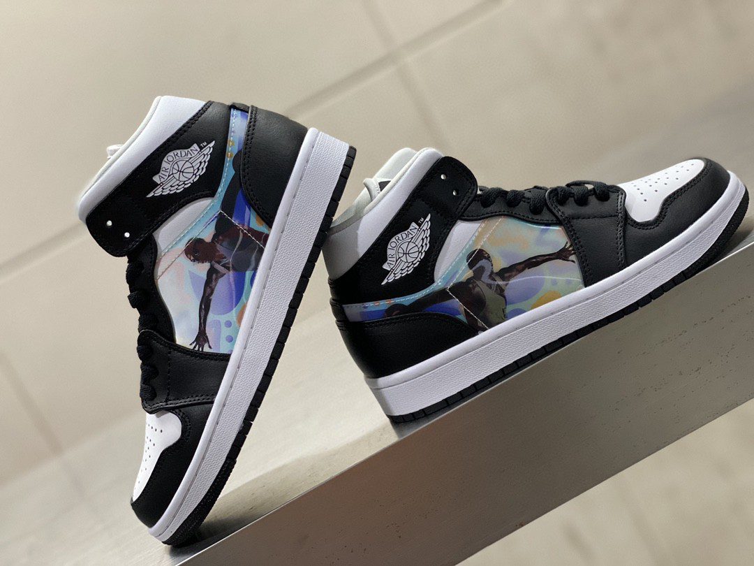 Nike Air Jordan 1 Mid Wmns ‘Hologram’ Black For Men DR9495-001