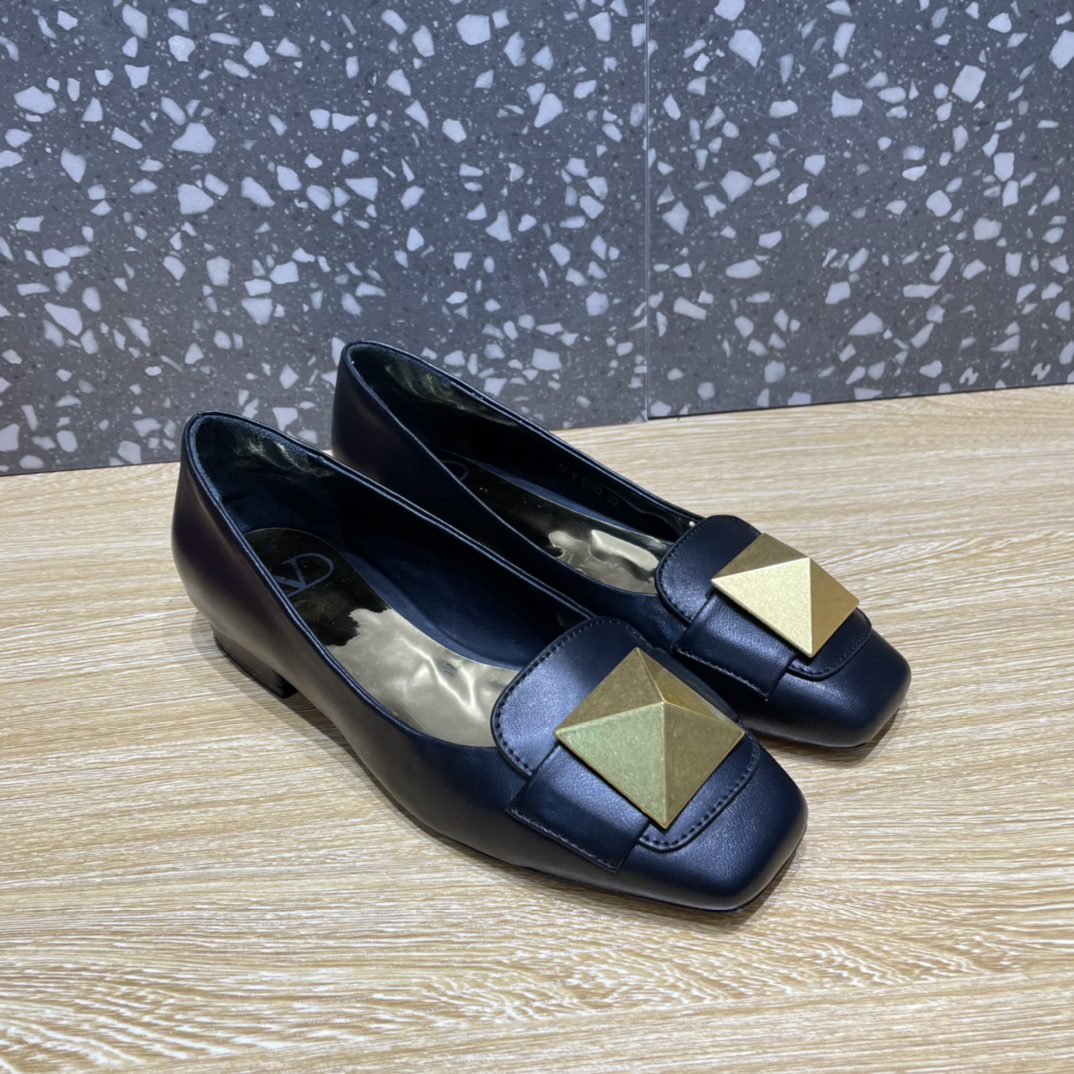 Valentino Garavani One Stud Patent Ballet Flats Black For Women
