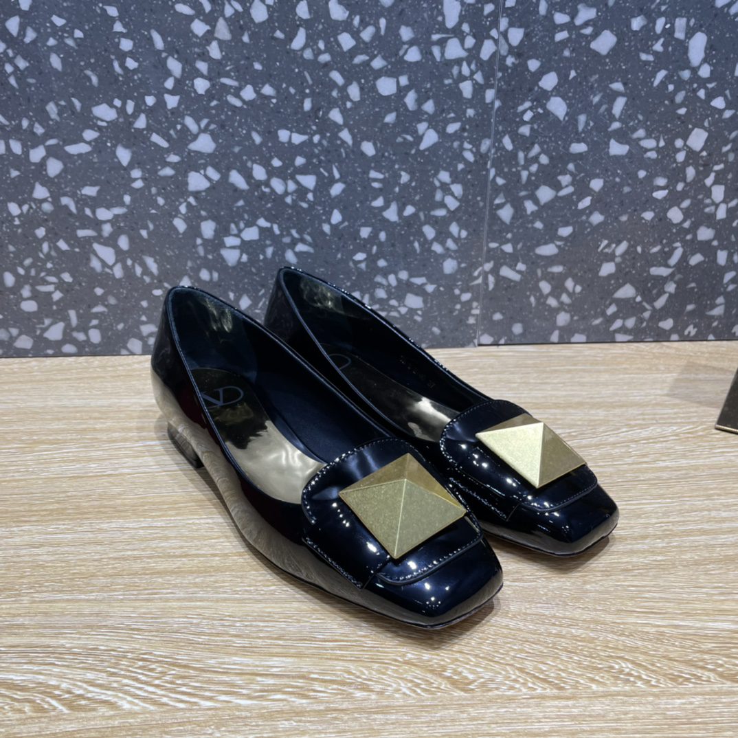 Valentino Garavani One Stud Patent Ballet Flats Shiny Black For Women