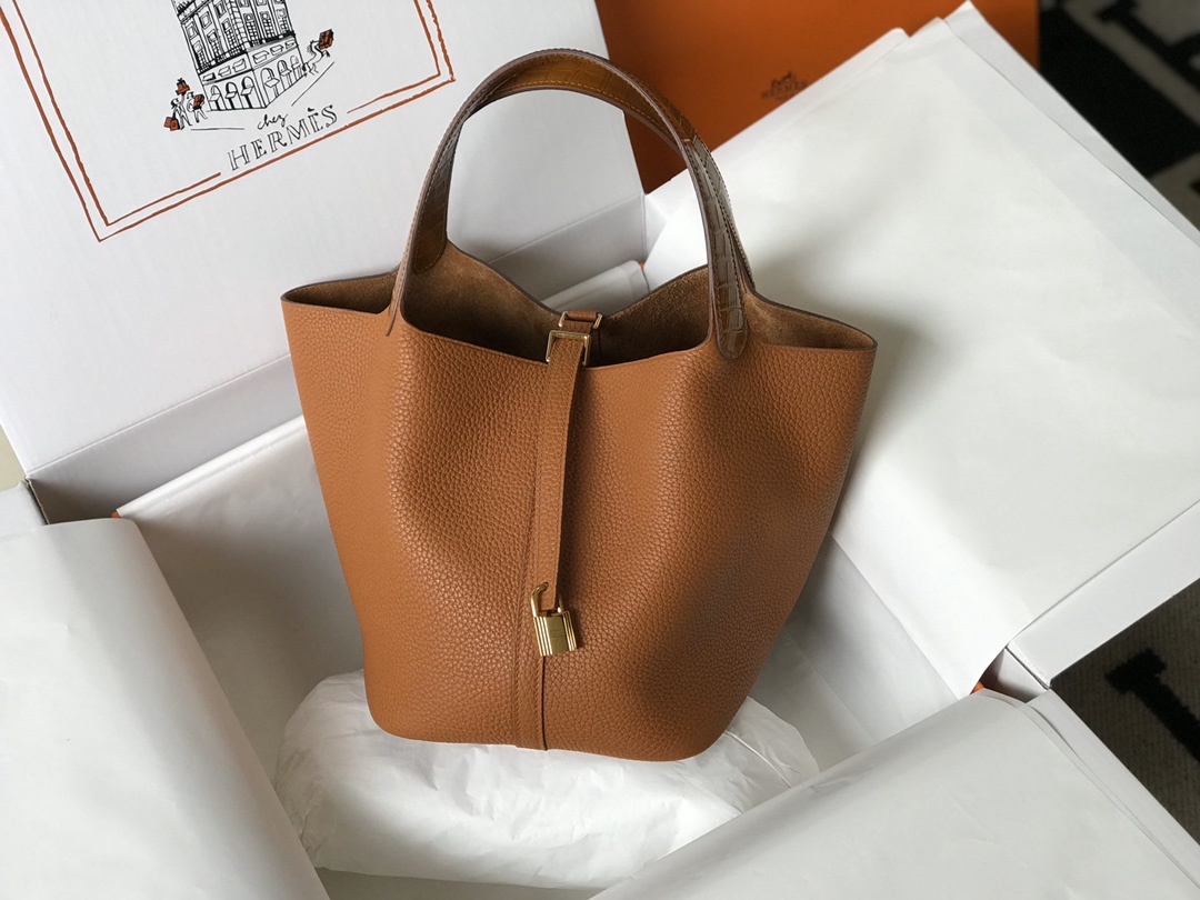 Hermes Picotin Lock 18 Orange Bag With Gold-Toned Hardware For Women, Women’s Handbags 7.1in/18cm