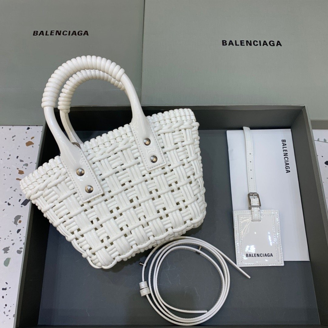 BALENCIAGA Bistro XS Basket With Strap In White, For Women, Women’s Bags 16.1in/41cm 6713422IE3Y9000