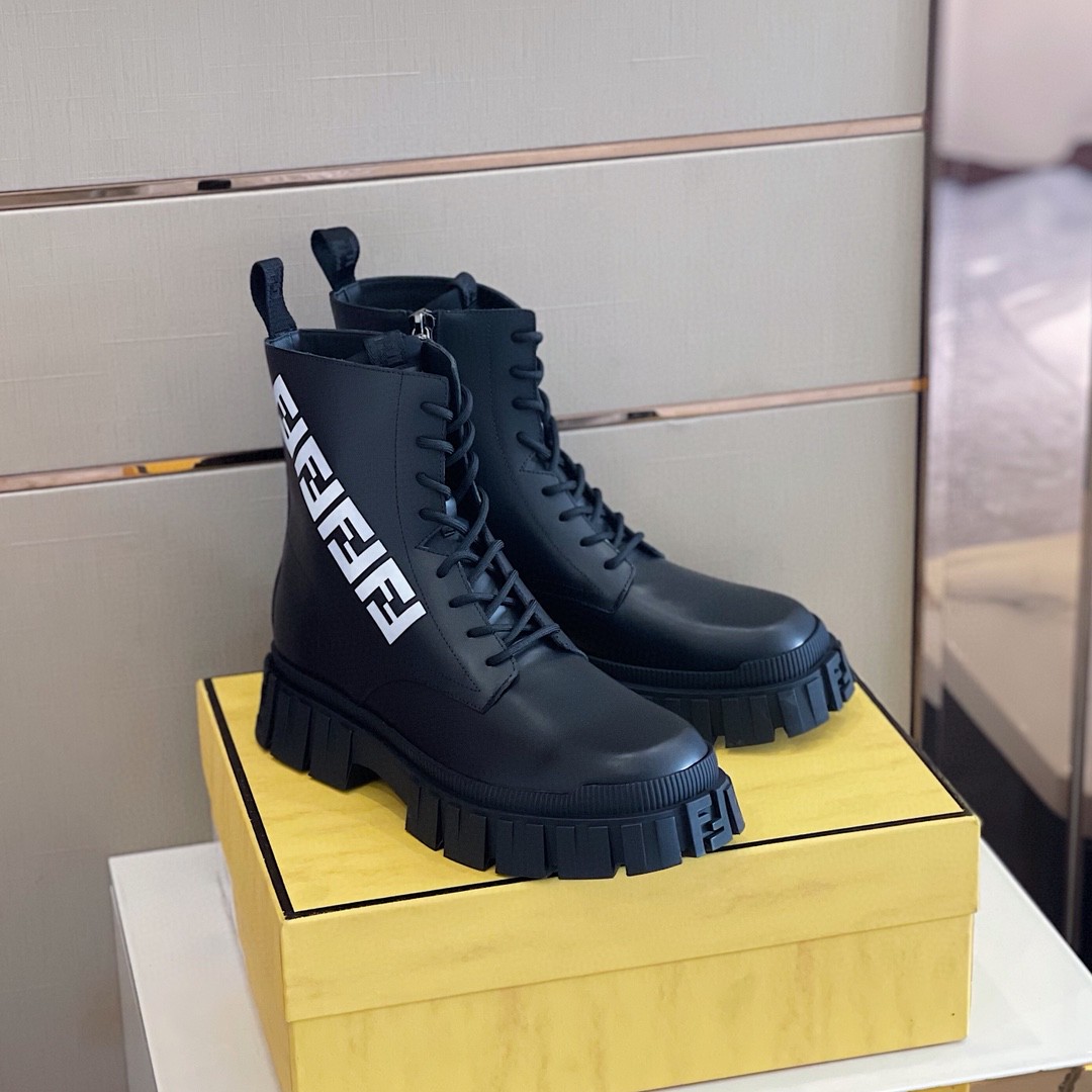 Fendi Force High Tops Boots Black For Men 7U1447AD74
