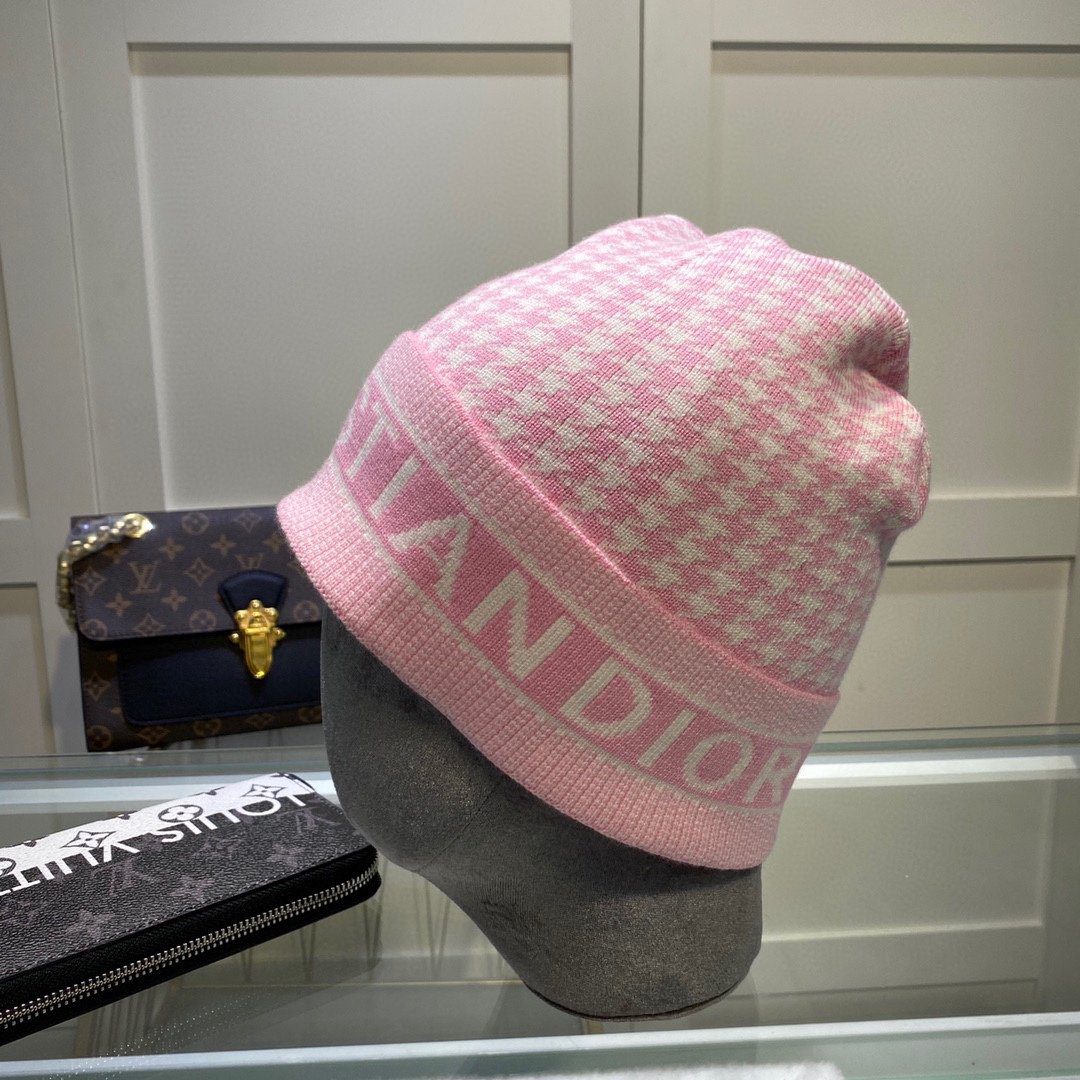 Dior Pompom Beanie In Pink