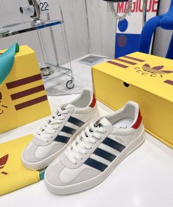 Gucci x Adidas women’s Gazelle Sneaker White For Women Gucci 707861 UTT10 9060