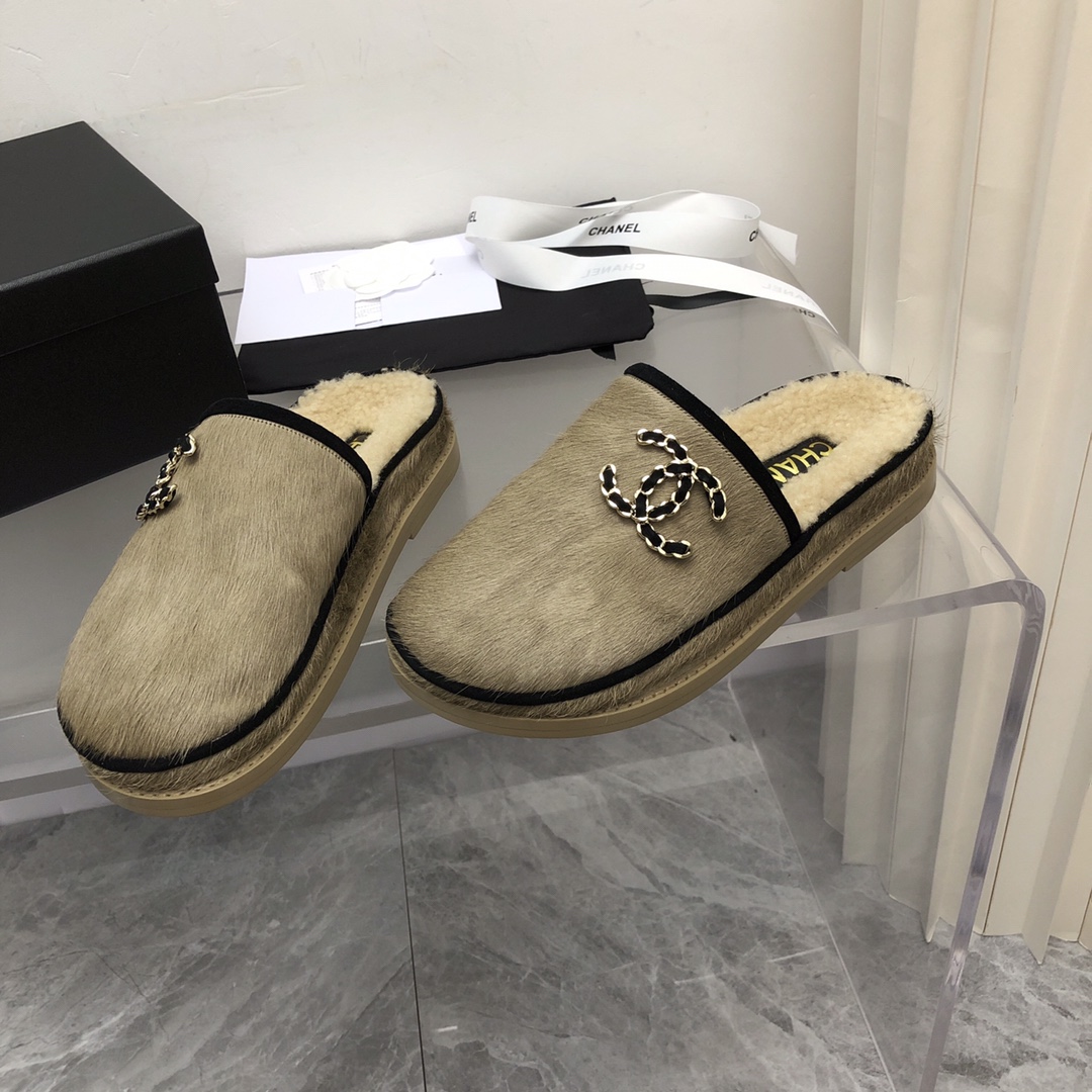 Chanel Women’s Mules With Opens Heels Beige For Women