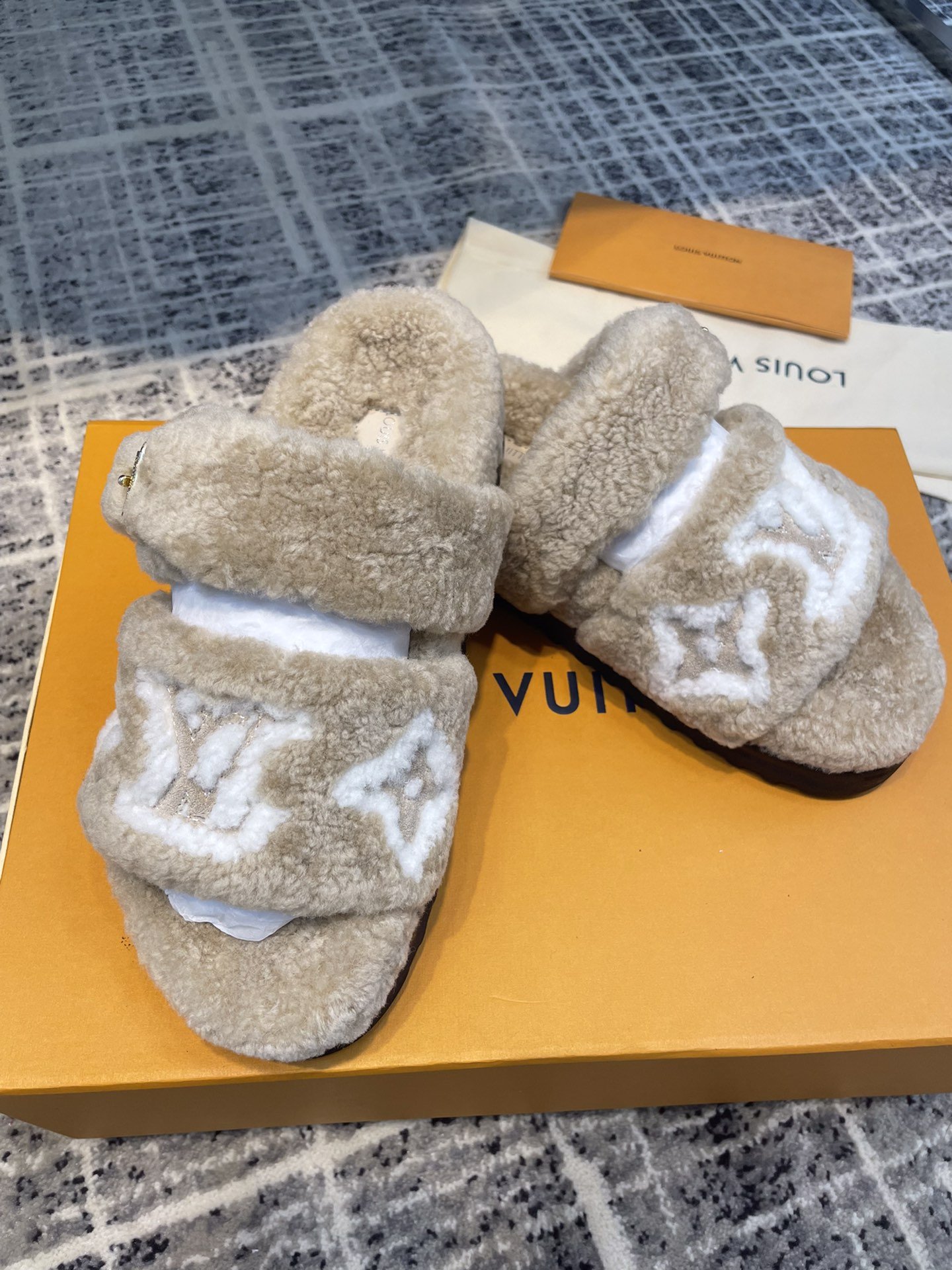 Louis Vuitton Women’s Paseo Flat Comfort Mule Beige For Women LV