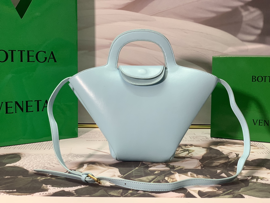 Bottega Veneta Handle Bag Blue, For Women, Women’s Bags 12.6in/32cm