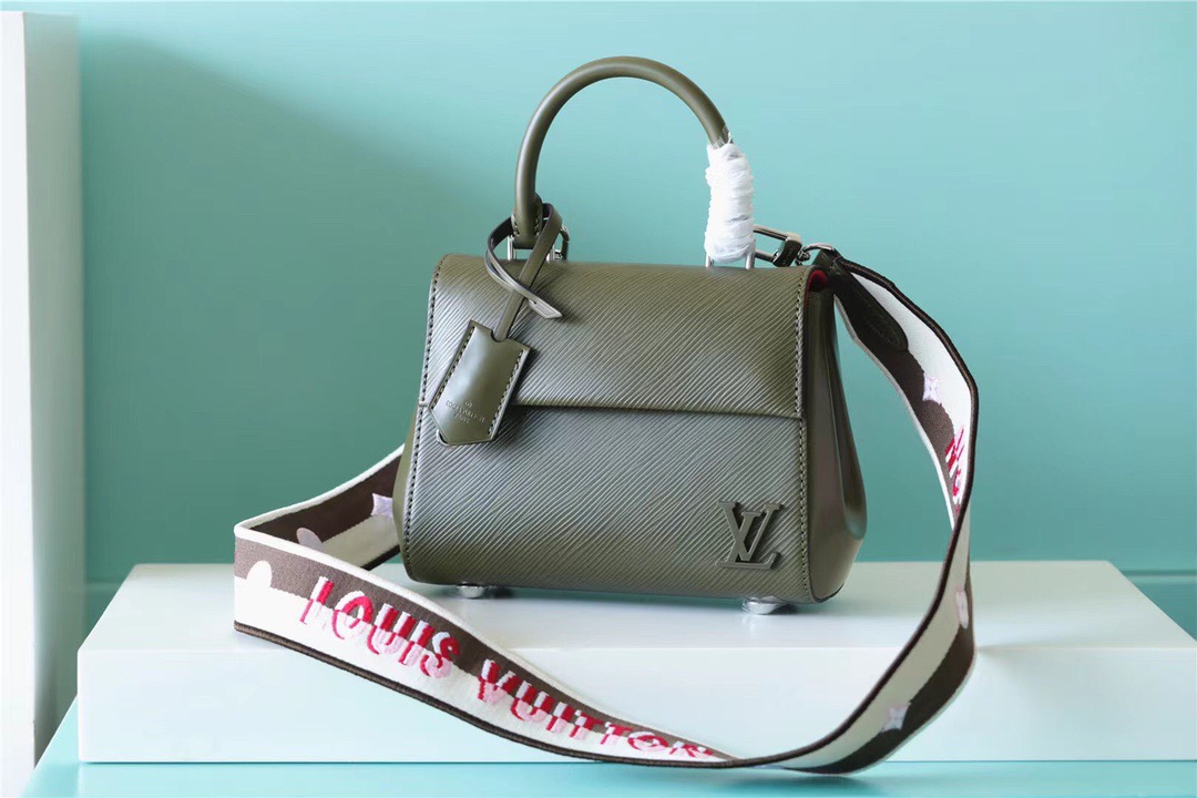 Louis Vuitton Cluny Mini Epi Green For Women, Women’s Handbags, Shoulder And Crossbody Bags 20cm/7.9in LV 