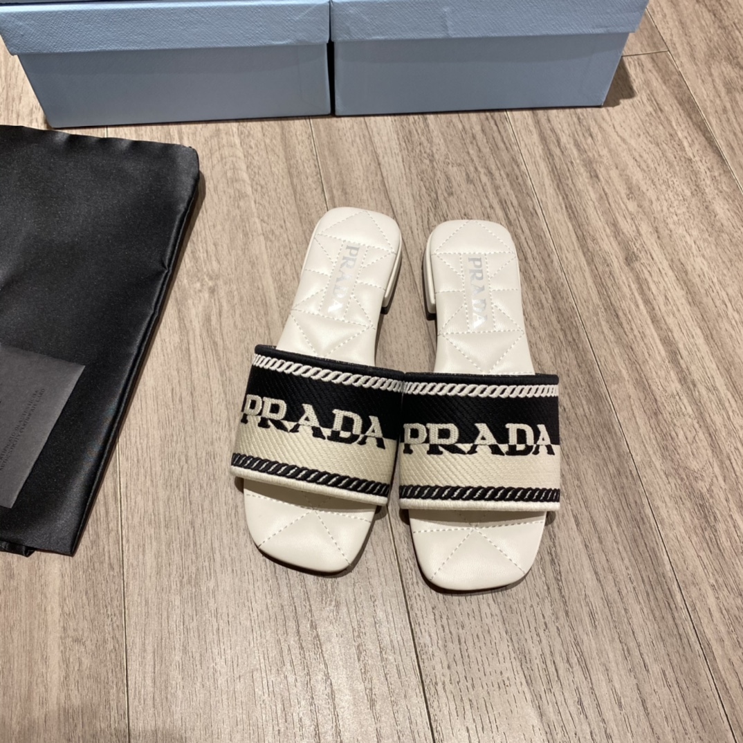 Prada Embroidered Fabric Slides Black/Beige For Women 0.4in/10mm Prada