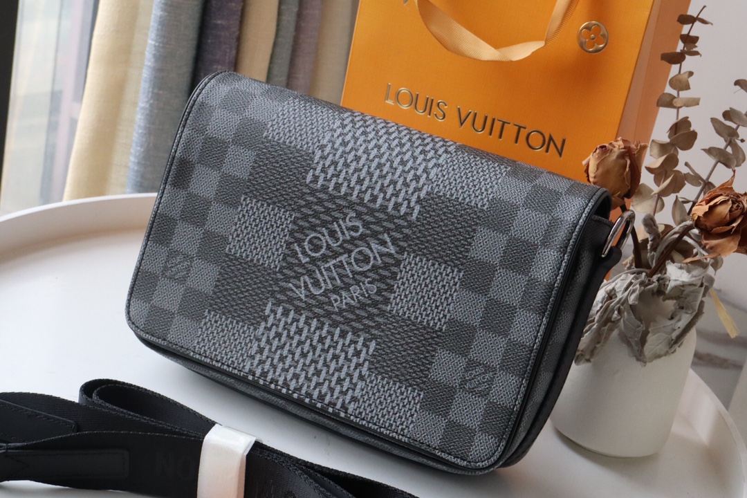 Louis Vuitton Studio Messenger Damier Graphite Gray For Men, Men’s Bags, Shoulder And Crossbody Bags 9.3in/25.3cm LV N50013