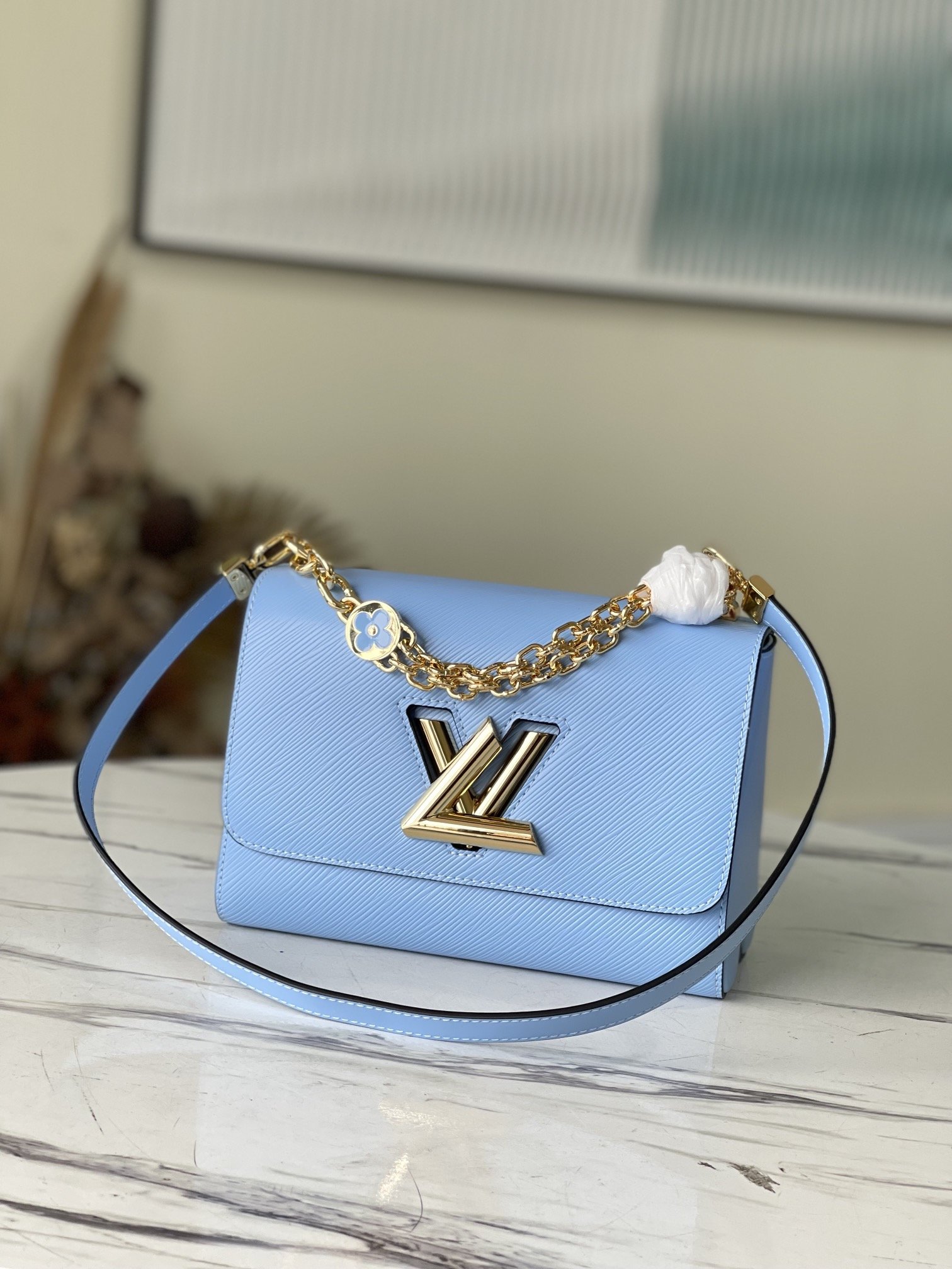 Louis Vuitton Twist MM Monogram Flower Bleu Nuage Blue For Women, Women’s Handbags, Shoulder And Crossbody Bags 9.1in/23cm LV M59627