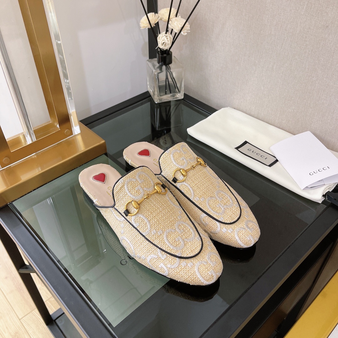 Gucci Women’s Gucci Princetown Slipper Beige For Women Gucci ‎475094 UWB50 9676