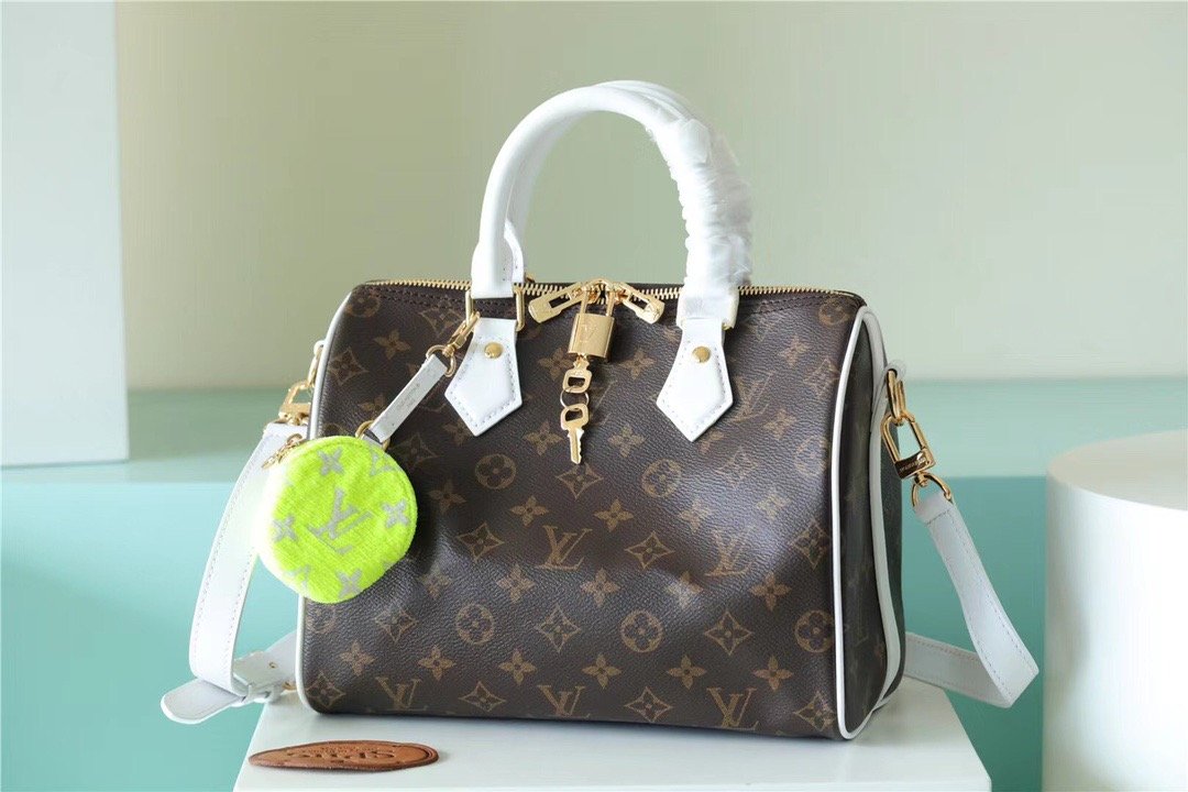 Louis Vuitton Speedy Bandoulière Bag 25 Classic Monogram Canvas For Women Brown 9.8in/25cm LV M20754