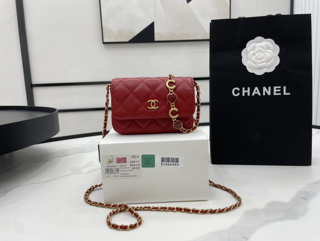 Chanel Classic Distressed Red For Women, Women’s Bags 4.7in/12cm