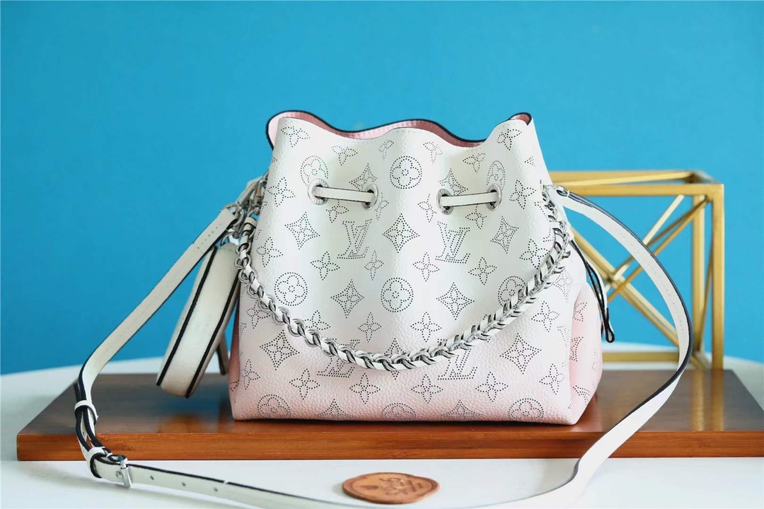 Louis Vuitton Bella Bucket Bag Pink For Women, Women’s Handbags, Shoulder And Crossbody Bags 7.5in/19cm LV M57855