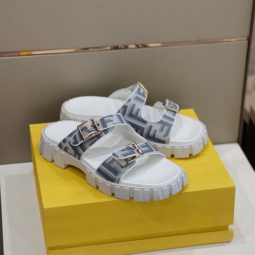 Fendi Force White Sandals For Men