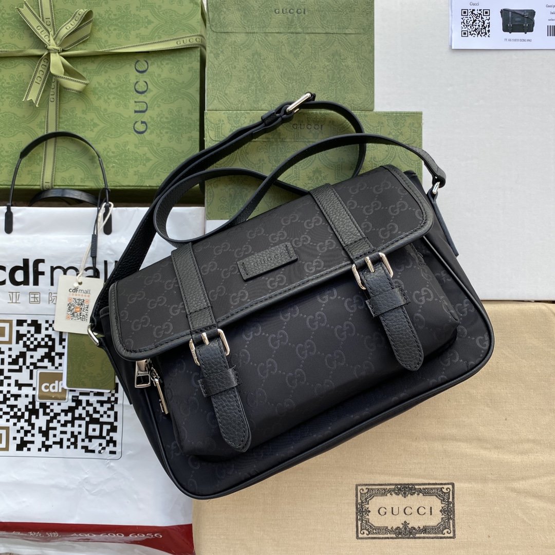 Gucci Messenger Bag Black Gucci Supreme Canvas For Men 11in/27cm Gucci ‎658542 KGDHN 1000