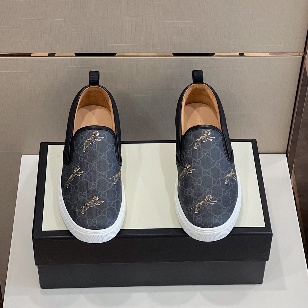 Gucci Men’s Ace Gucci Supreme Slip-On With Tigers Printed Black For Men 407362 G0K10 1101