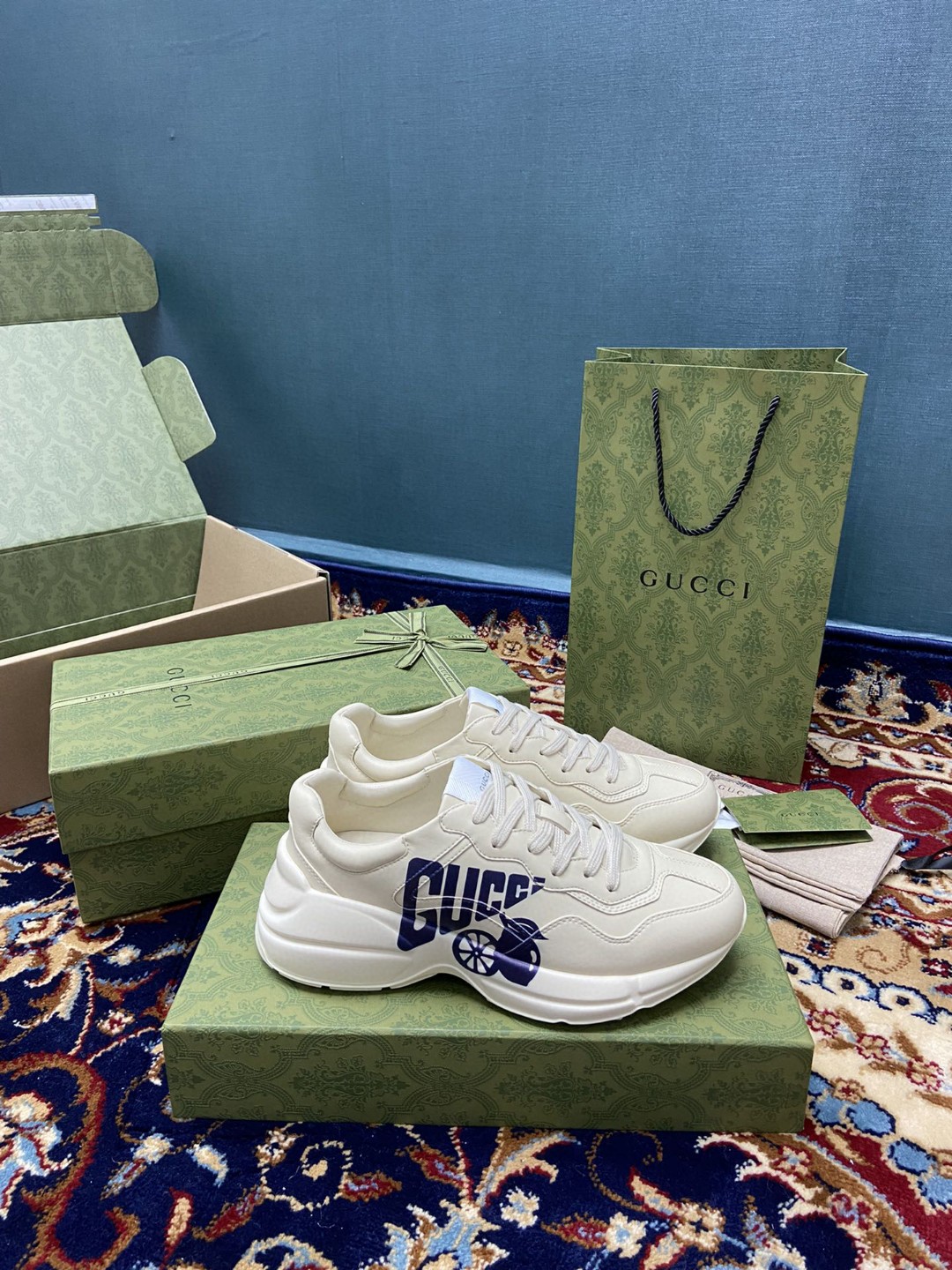 Gucci Women’s Rhyton Sneakers With Lemon Gucci White Ivory For Women ‎684899 DRW00 9522