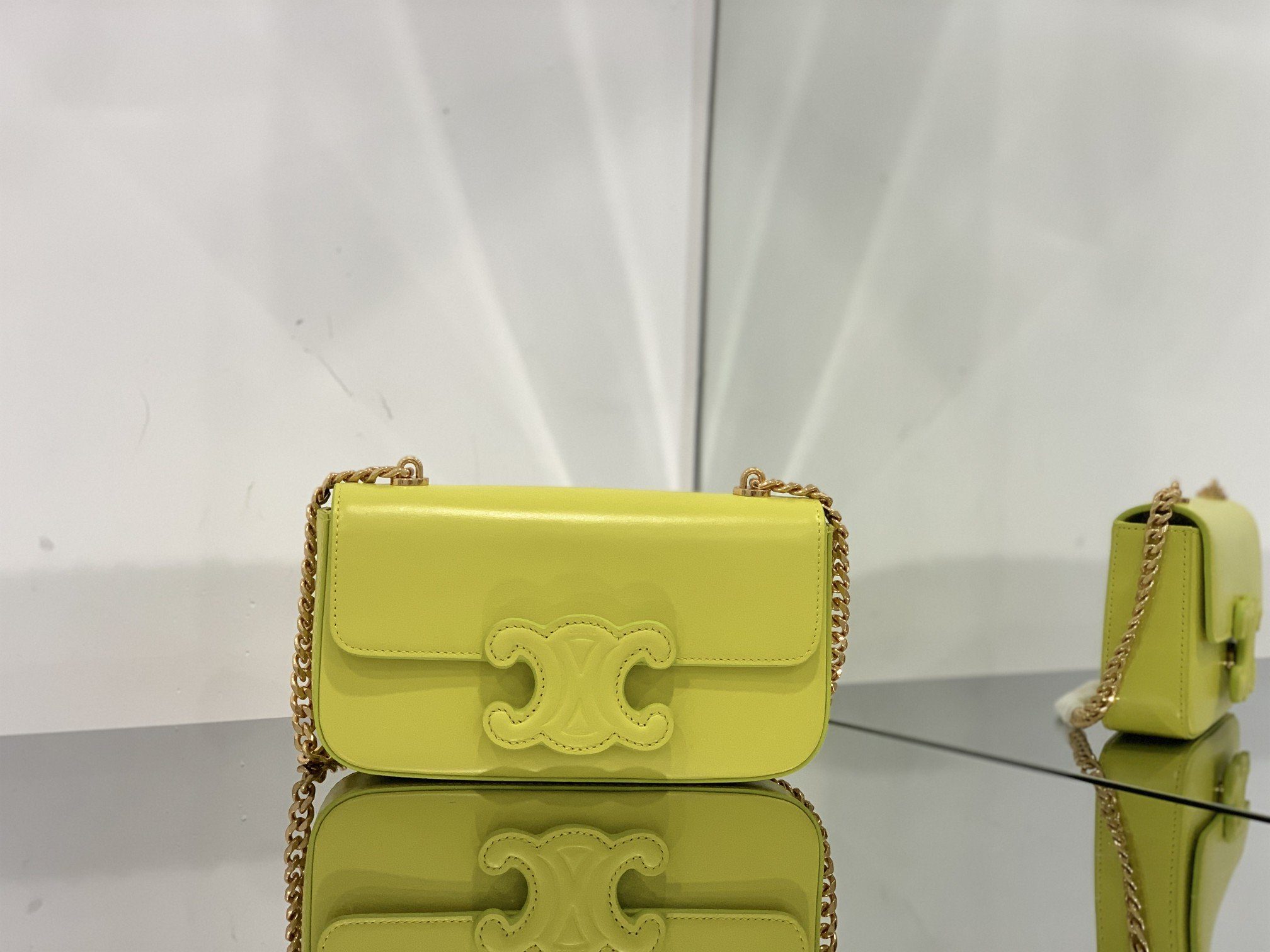 Celine Chain Shoulder Bag Cuir Triomphe Green For Women 7.9in/20cm