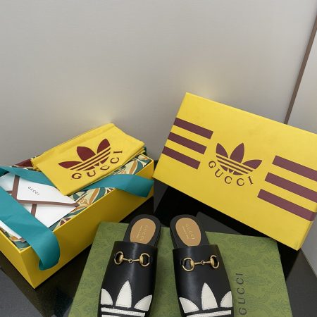Gucci x Adidas Women’s Gucci Trefoil Slipper Black For Women Gucci 702211 DE8X0 1060