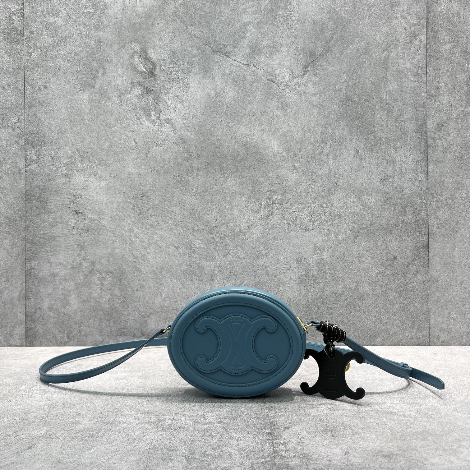 Celine Crossbody Oval Purse Cuir Triomphe Blue For Women 6in/16cm 10I703DPQ.07DD