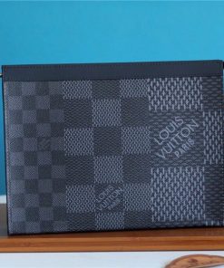 Louis Vuitton Pochette Voyage MM Damier Graphite 3D Canvas Grey For Men, Men’s Travel Accessories 27cm LV N60444